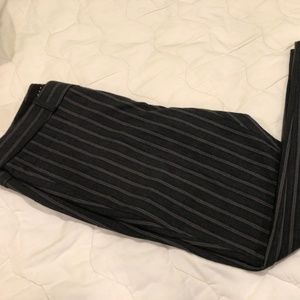 BANANA REPUBLIC DARK GREY STRIPES WHITE AND RED